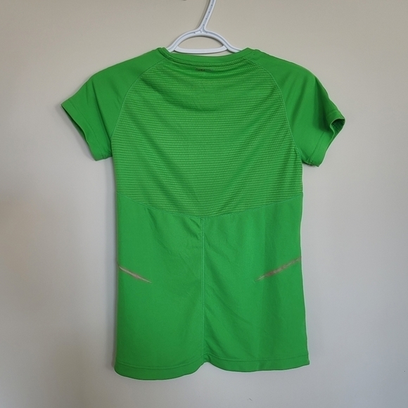 𝅺adidas Green Women top , Supernova Running Tee Performance Active Wear US S - Picture 4 of 11
